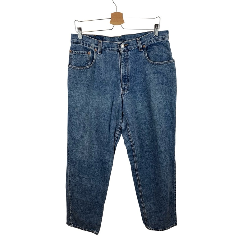 Vintage Levi's 570 Baggy Fit Jeans Medium Wash Denim 33W x 32L Unisex High Rise